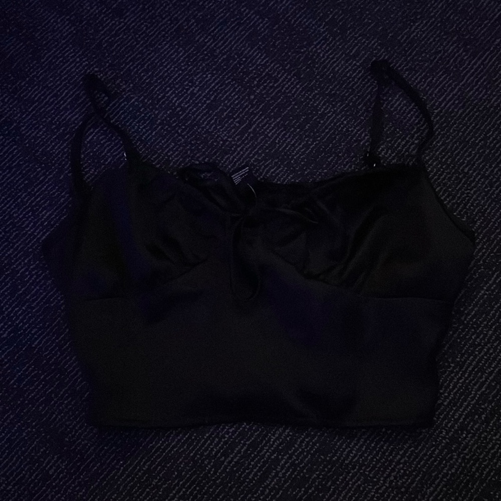 Black tanktop